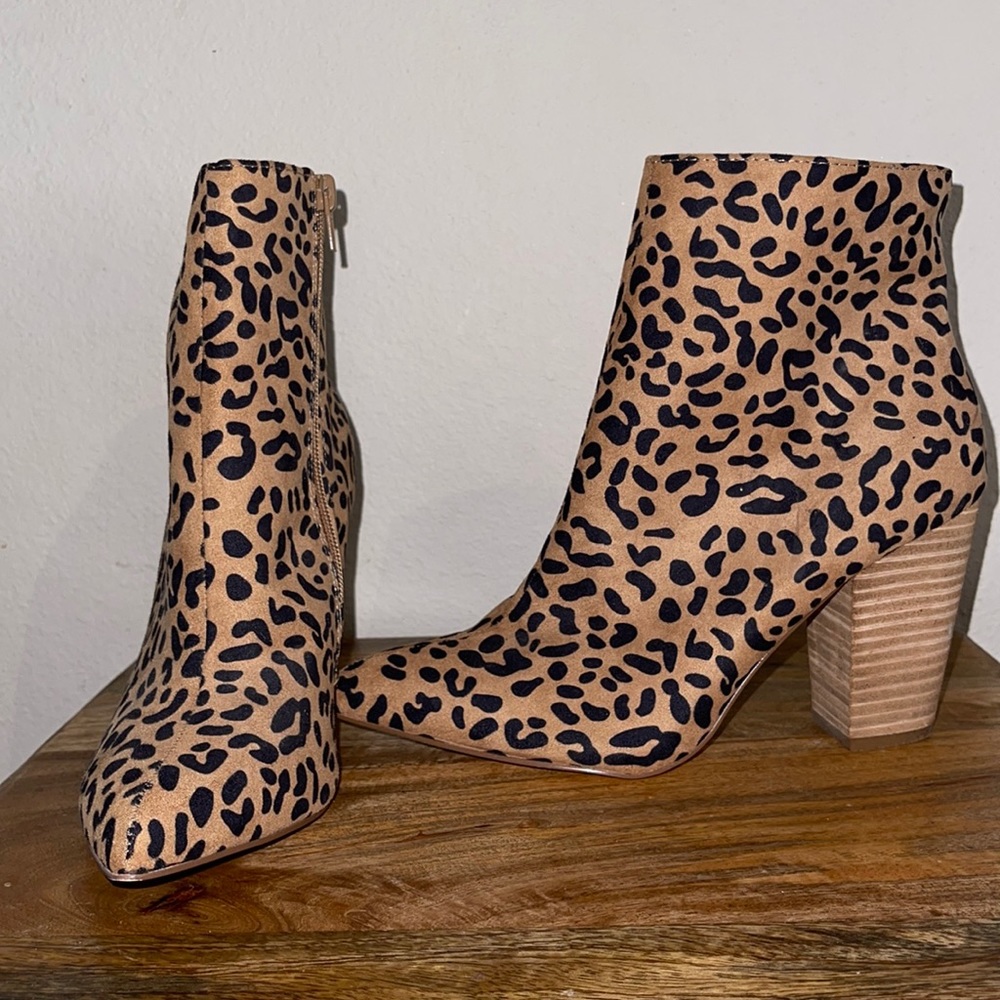 Leopard booties boots size 7.5 with heel. Never worn!